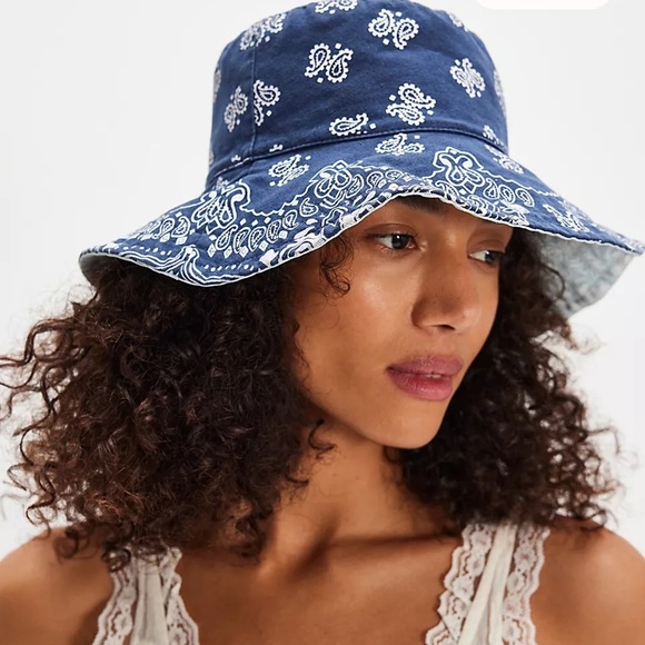 Free People Accessories - Free People Bandanna Bucket Hat NWT